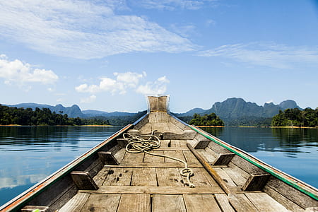 Boat On Body Of Water thumbnail