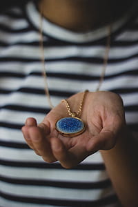 woman, hand, holding, macro thumbnail