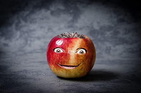 apple fruit with eyes thumbnail