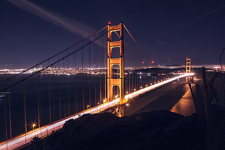 Night shot of the Golden Gate Bridge in San Francisco thumbnail