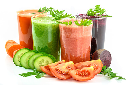 blender fruits in glasses thumbnail