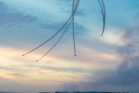 photo of blue and white sky thumbnail