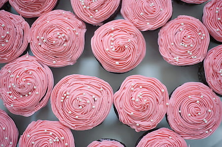 pink cupcakes thumbnail