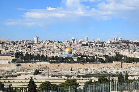 gray and gold mosque thumbnail