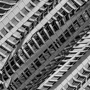 Metal diagonal thumbnail