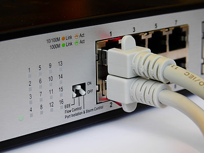 white coated cable in device thumbnail