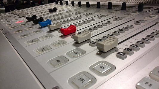 close up photo of audio mixer thumbnail