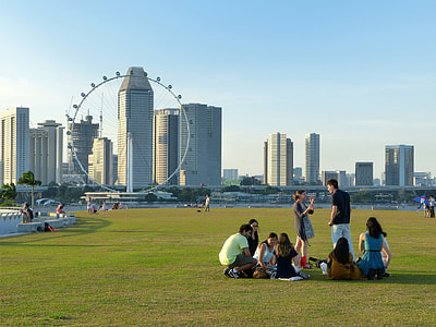 people having picnic at part during day time thumbnail