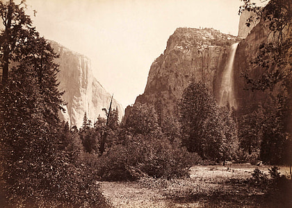 Bridalveil Fall and El Capitan in Yosemite National Park, California thumbnail