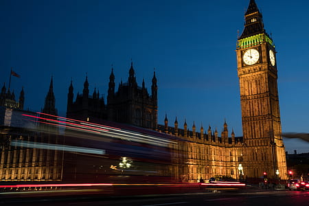 Big Ben tower during daytime thumbnail