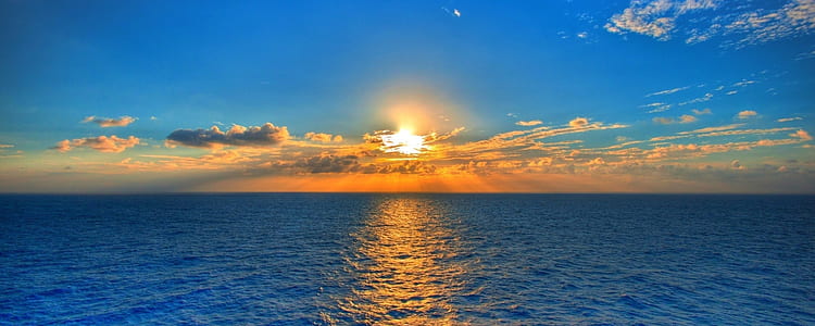 ocean during sunset thumbnail