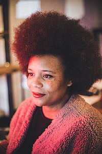 woman wearing red lipstick and gray blazer thumbnail
