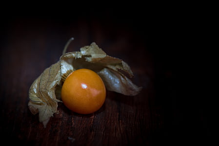 round yellow fruit thumbnail