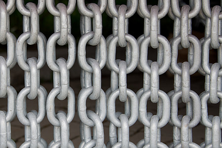 gray chains thumbnail