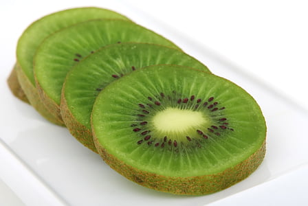 sliced kiwi fruits thumbnail