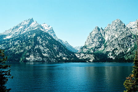 white icy mountain thumbnail