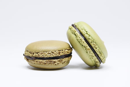 two macarons thumbnail