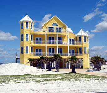 yellow 4-storey house thumbnail