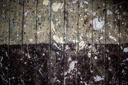 black and brown board thumbnail