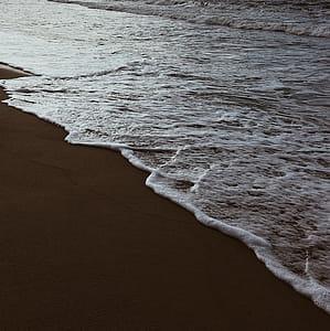 Sea Foam on by the Beach thumbnail