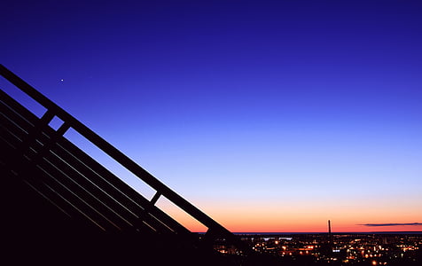 silhouette photograph of cityscape thumbnail