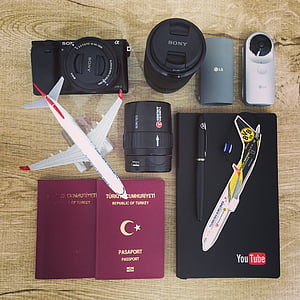 black Sony DSLR camera kit thumbnail