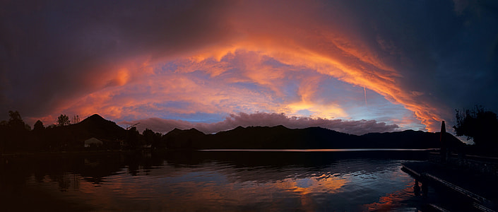 photo of sunset in river thumbnail