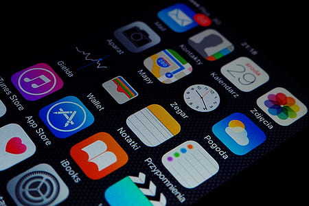 closeup photo of iPhone home screen thumbnail