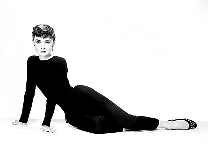 grayscale photo of Audrey Hepburn thumbnail