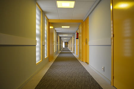 empty hallway in the room thumbnail