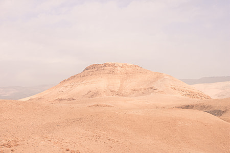 landscape photography of desert thumbnail