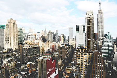 City-based shot of Midtown Manhattan in New York City thumbnail