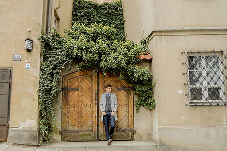 Man Leaning On Door thumbnail