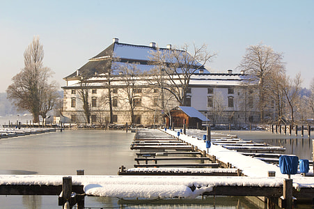 Schloss Kammer, Winterimpression thumbnail