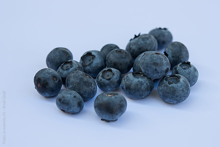 pile of blueberries thumbnail