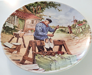 Holland Plate, Hand Decorated thumbnail