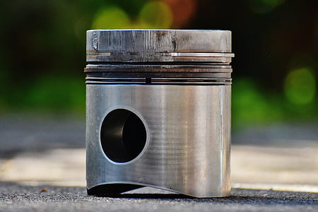 shallow focus photography of container thumbnail
