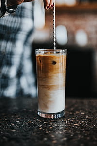 frappe on table top with thumbnail