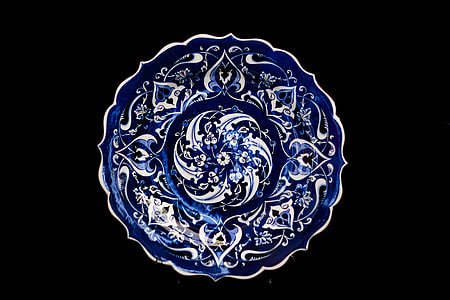 round blue and white damask decor thumbnail