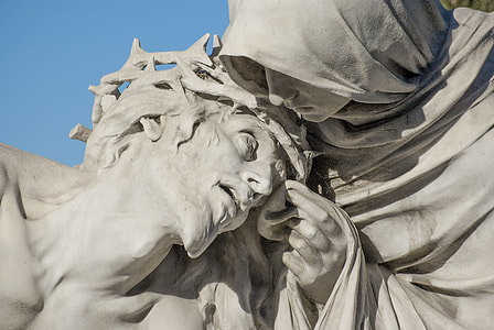 Jesus Christ and Mary statue thumbnail