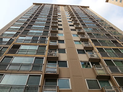 concrete building thumbnail