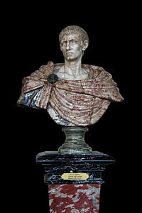 Diocletien head bust thumbnail