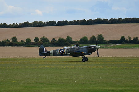 black aircraft thumbnail
