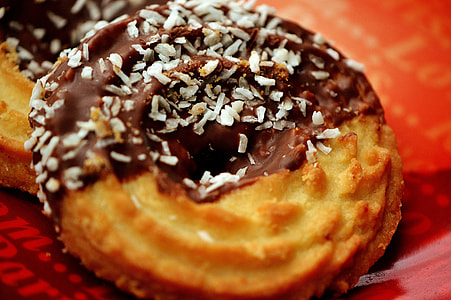 baked food with chocolate coat thumbnail