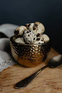Quail eggs thumbnail