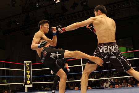 two men on boxing ring thumbnail