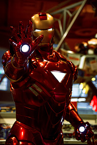 Iron Man statue thumbnail