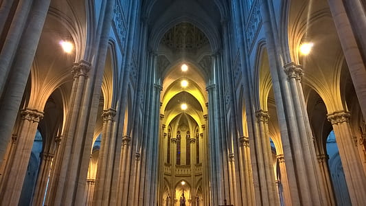 white cathedral thumbnail