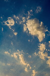 clear blue sky and white clouds thumbnail