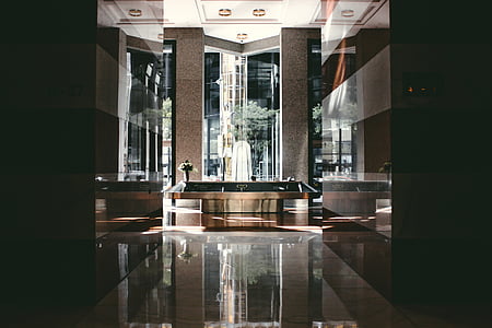 empty corridor wallpaper thumbnail